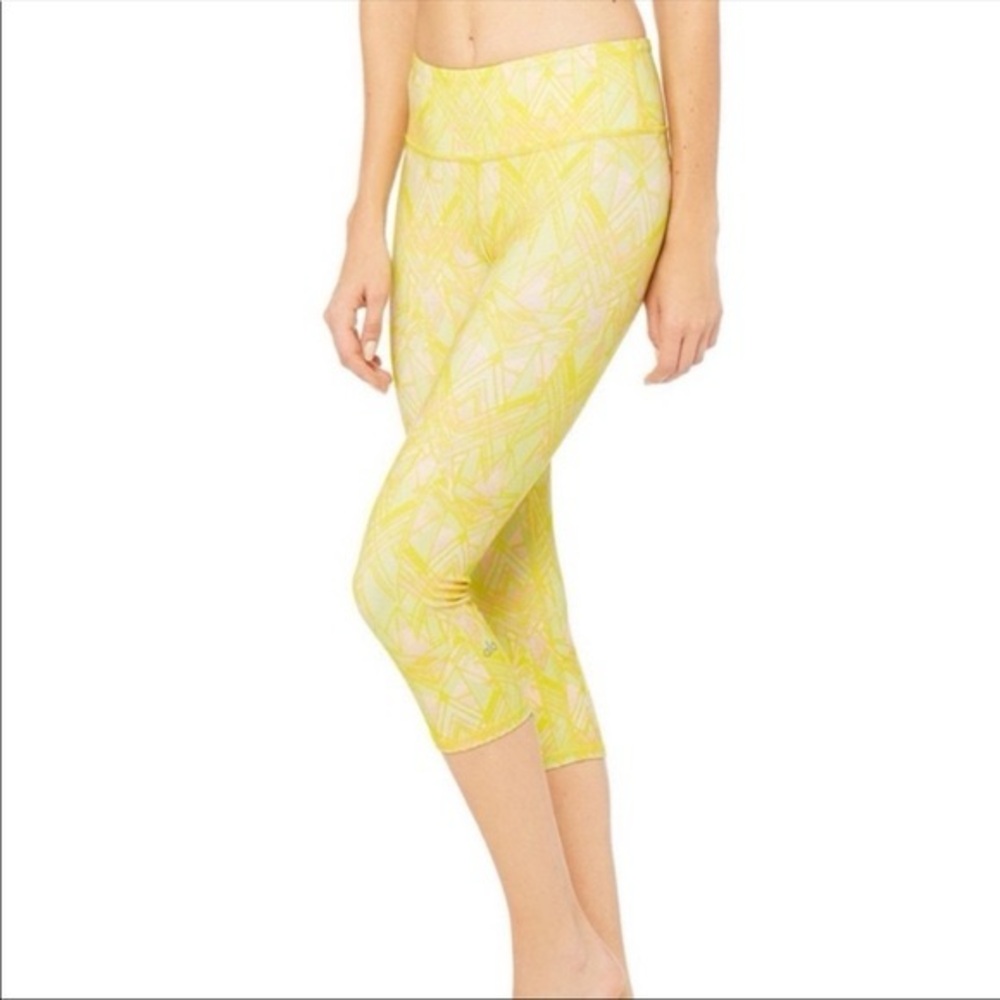 ALO Zest Indigo Airbrushed Capri, Yoga Cropped Pants, XS